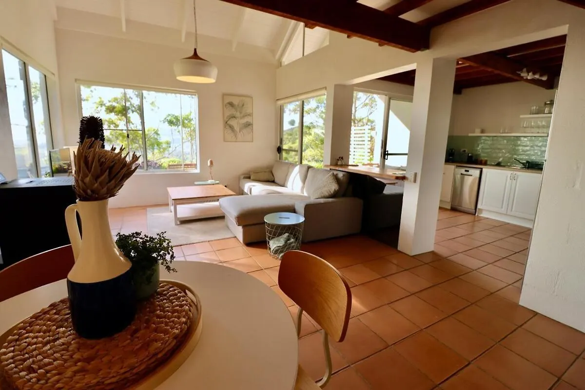 Maleny-Montville Cottages #1 - 2 Bed Ocean Views Balmoral Ridge 0*,  Australien